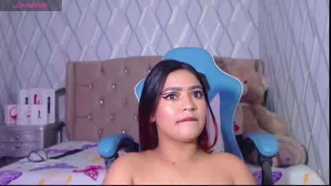 Nicolle Miley online show from 02-01-25, 03:19