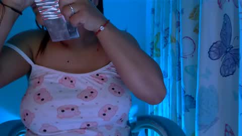 Nicolle Miley online show from 03-09-26, 10:30