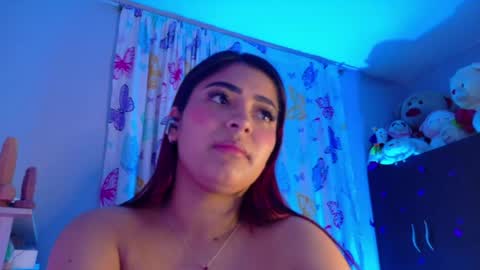 Snapshot of nicolletaylorq chatting on 07-07-26, 07:23 Nicolle Miley online show from 07-07-26, 07:23