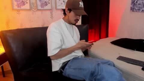 Snapshot of nicopapi_ chatting on 12-15-25, 08:57 nico online show from 12-15-25, 08:57