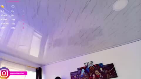 Snapshot of nicorobinn chatting on 06-20-26, 09:50 Lizzie online show from 06-20-26, 09:50