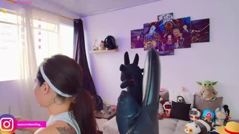 Snapshot of nicorobinn chatting on 06-24-26, 09:58 Lizzie online show from 06-24-26, 09:58