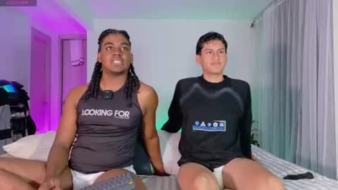 Snapshot of nicoymark1 chatting on 06-29-26, 06:30 Nico y Mark online show from 06-29-26, 06:30