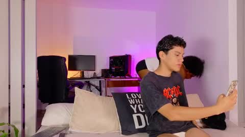 Snapshot of nicoymark1 chatting on 07-28-26, 05:14 Nico y Mark online show from 07-28-26, 05:14