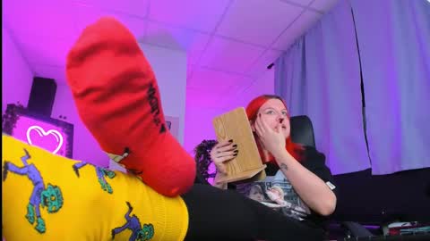 Snapshot of nielletablossom chatting on 01-19-25, 05:26 Nellie online show from 01-19-25, 05:26