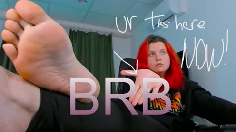 Snapshot of nielletablossom chatting on 10-20-25, 01:17 Nellie online show from 10-20-25, 01:17