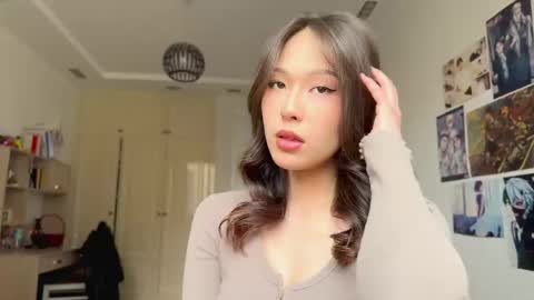 Hanna online show from 04-10-26, 08:41