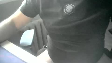 Snapshot of niewidoczny26 chatting on 10-12-25, 10:25 Niewidoczny online show from 10-12-25, 10:25