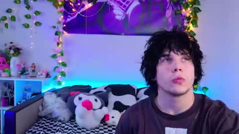 Night angel online show from 12-15-25, 11:14