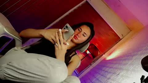 night_crystal1111 online show from 04-14-26, 06:36