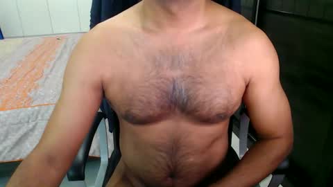 Snapshot of night_rider09711 chatting on 02-04-25, 08:46 night_rider09711 online show from 02-04-25, 08:46