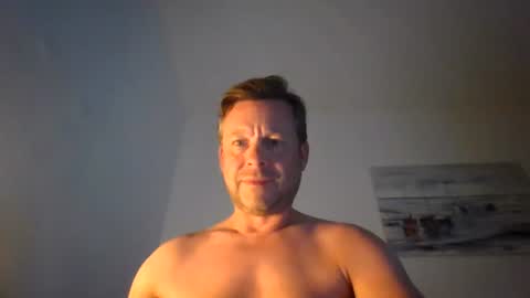 Snapshot of nightbreed3 chatting on 07-22-26, 01:19 Daniel online show from 07-22-26, 01:19