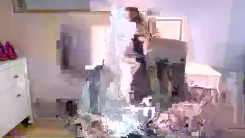 Snapshot of nightholly chatting on 02-09-26, 05:11 Holly online show from 02-09-26, 05:11