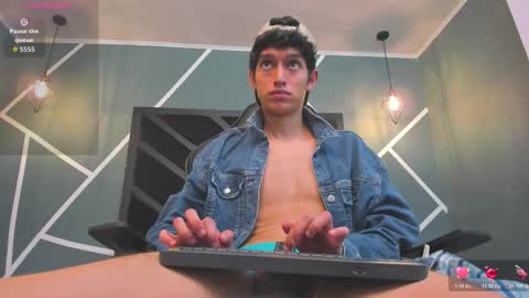 Snapshot of niick_carter chatting on 11-28-25, 11:18 Nick online show from 11-28-25, 11:18