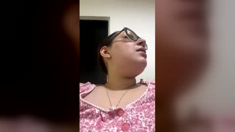 Anni online show from 04-08-26, 03:06