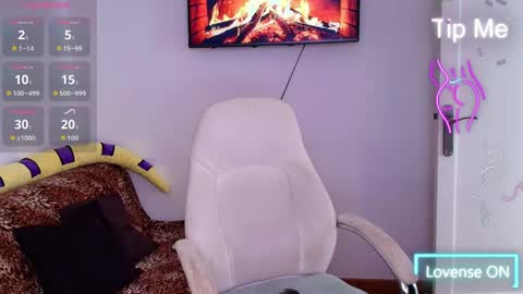 Nicolle Bustamante online show from 03-26-26, 03:50