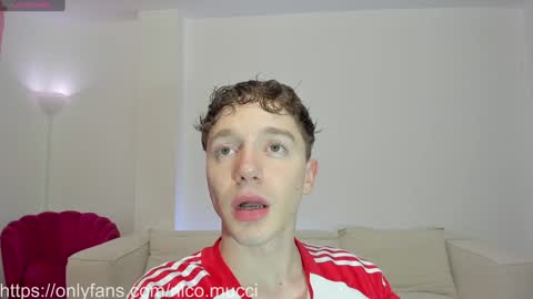 Snapshot of niico_18 chatting on 12-30-24, 04:53 Nicolas Mucci online show from 12-30-24, 04:53