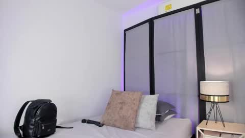 Niicole online show from 02-20-26, 10:10