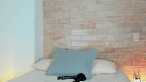Snapshot of niicole_steele chatting on 07-12-26, 01:51 Niicole online show from 07-12-26, 01:51