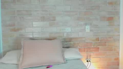 Snapshot of niicole_steele chatting on 07-13-26, 05:21 Niicole online show from 07-13-26, 05:21