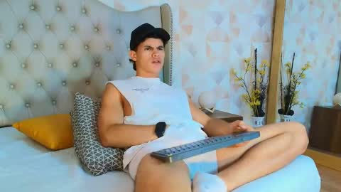 Nick  online show from 04-28-26, 09:09