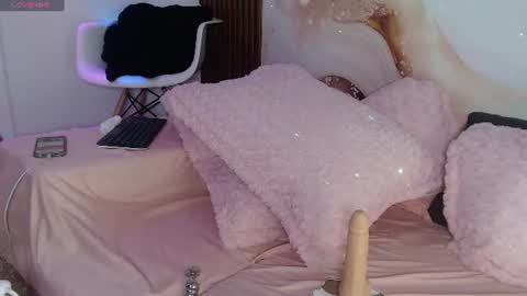 Snapshot of nika_belov chatting on 06-24-26, 11:31 NIKA online show from 06-24-26, 11:31