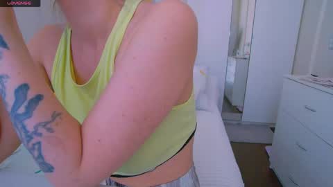 Nika Bloom online show from 04-18-26, 09:24