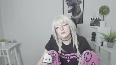 Nika online show from 07-10-26, 01:03