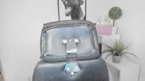 Nika online show from 07-21-26, 12:51