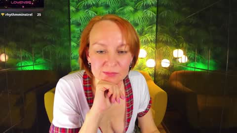Snapshot of nika_gentle chatting on 12-09-24, 12:08 Nika online show from 12-09-24, 12:08