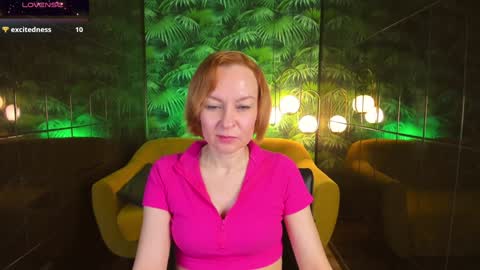 Snapshot of nika_gentle chatting on 12-12-24, 05:52 Nika online show from 12-12-24, 05:52
