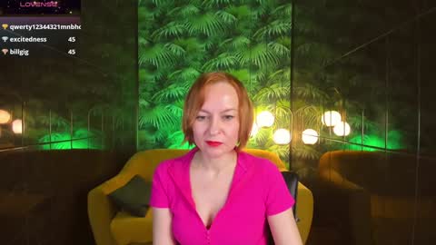 Snapshot of nika_gentle chatting on 12-12-24, 08:57 Nika online show from 12-12-24, 08:57