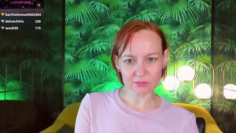 Snapshot of nika_gentle chatting on 12-25-24, 12:37 Nika online show from 12-25-24, 12:37