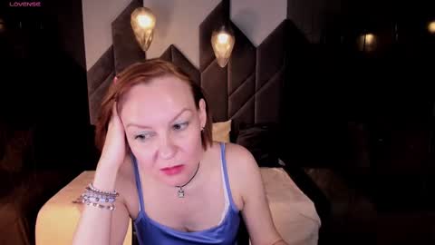 Snapshot of nika_gentle chatting on 02-28-25, 10:30 Nika online show from 02-28-25, 10:30