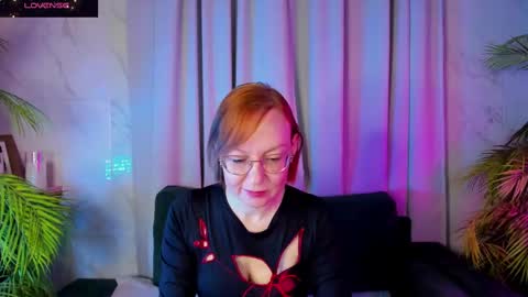 Snapshot of nika_gentle chatting on 03-07-25, 06:02 Nika online show from 03-07-25, 06:02