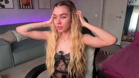 Snapshot of nika_lodge_official chatting on 05-01-26, 01:37 Russian sweet baby online show from 05-01-26, 01:37