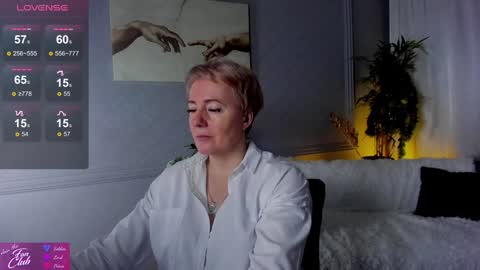 Nika online show from 12-20-24, 10:16