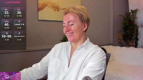 Snapshot of nika_smit chatting on 01-11-25, 02:47 Nika online show from 01-11-25, 02:47