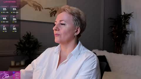 Snapshot of nika_smit chatting on 03-01-25, 11:50 Nika online show from 03-01-25, 11:50