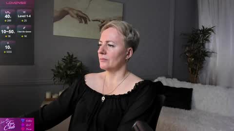 Snapshot of nika_smit chatting on 03-03-25, 11:22 Nika online show from 03-03-25, 11:22