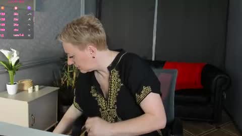 Snapshot of nika_smit chatting on 06-21-26, 05:10 Nika online show from 06-21-26, 05:10