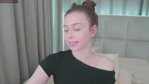 Nika online show from 05-15-26, 11:01