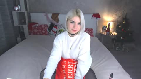 Snapshot of nikarocks chatting on 12-28-24, 07:22 nikarocks online show from 12-28-24, 07:22