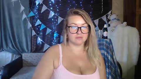 Nika online show from 09-26-25, 03:32