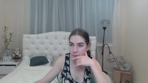 nikastarkk online show from 01-26-25, 10:24