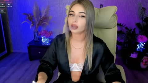 Snapshot of nikastill_ chatting on 06-05-26, 09:31 NikaStill online show from 06-05-26, 09:31