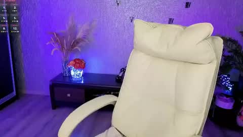 Snapshot of nikastill_ chatting on 07-03-26, 01:56 NikaStill online show from 07-03-26, 01:56