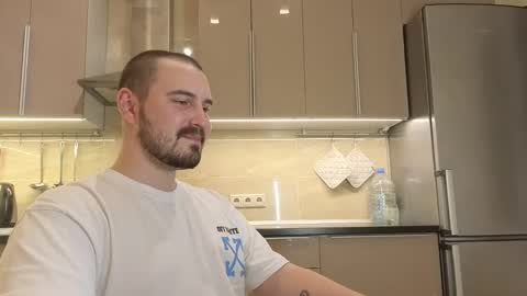 Snapshot of nikbusiness chatting on 09-29-25, 04:56 Nick online show from 09-29-25, 04:56