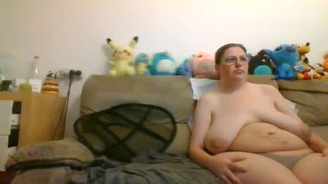 Snapshot of nikeair305 chatting on 07-08-26, 03:38 Brian and Logan Brogan online show from 07-08-26, 03:38