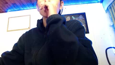 Snapshot of niki_1998 chatting on 01-20-25, 04:32 Natalia online show from 01-20-25, 04:32